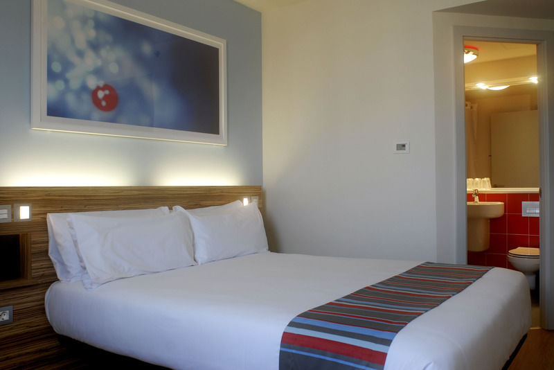 Travelodge Woolwich 2* London