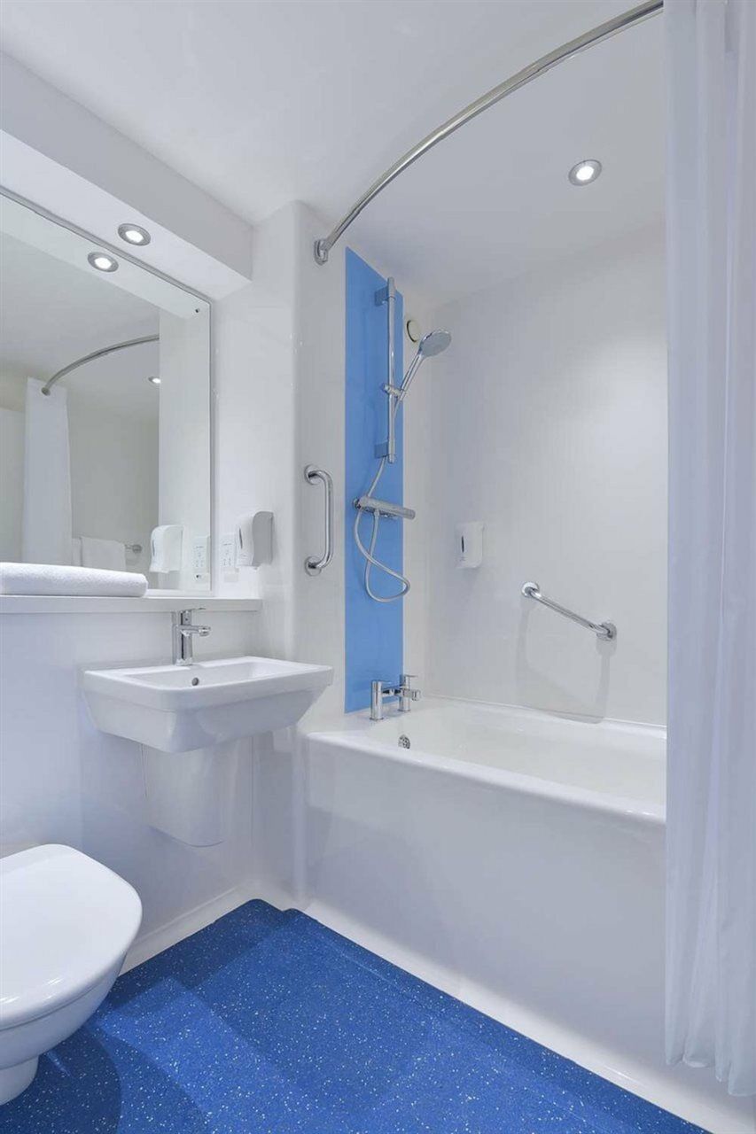 Travelodge Woolwich 2*